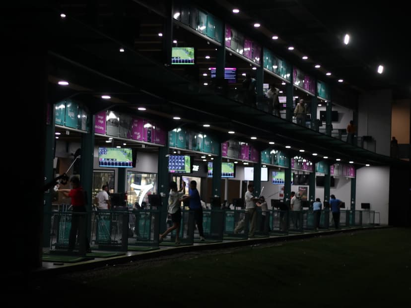 G Swing Driving Range